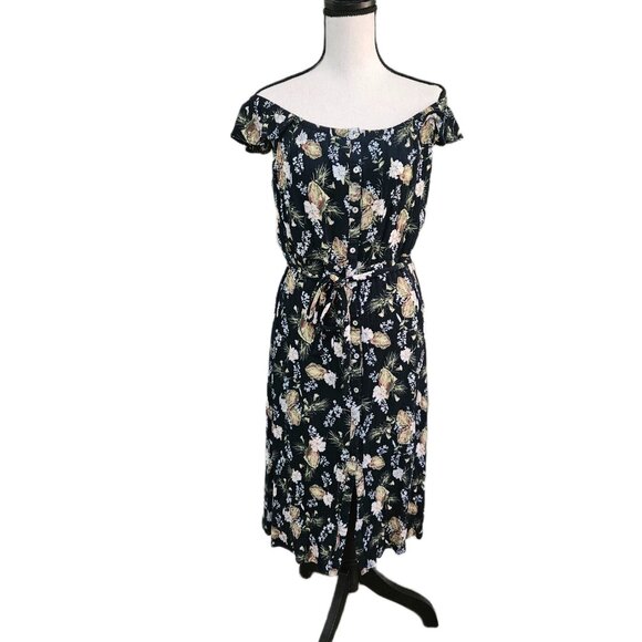 Everly Dresses & Skirts - Everly Large Floral Button Down Off-Shoulder Dress
